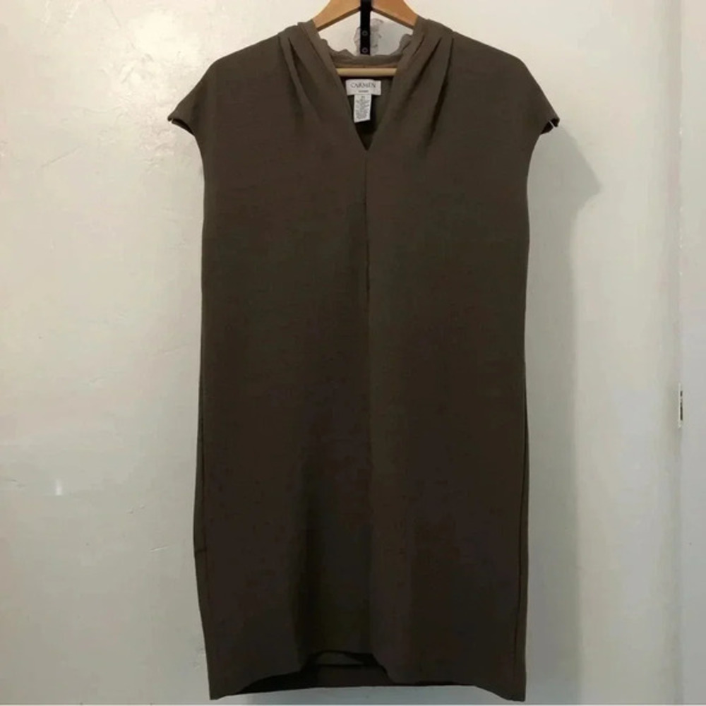 Carmen Marc Valvo Womens size XS Modern Dress Shift Taupe Sleeveless Relaxed Fit